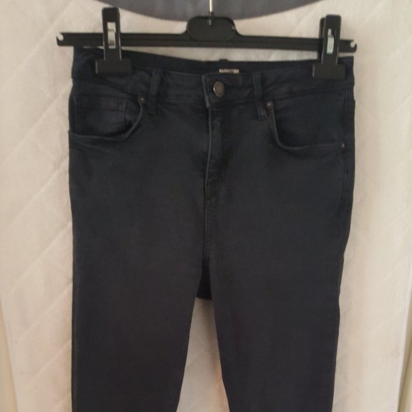 Black Topshop ripped Jeans - Picture 4 of 5